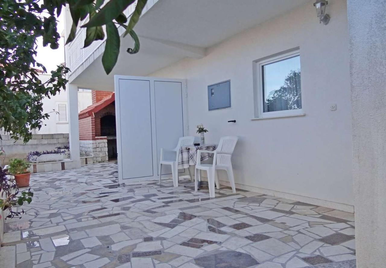 Apartments Tomislav - 120 M From Beach Donji Okrug  Exteriér fotografie